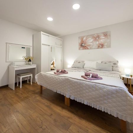 Apartments Travel Otočac Εξωτερικό φωτογραφία